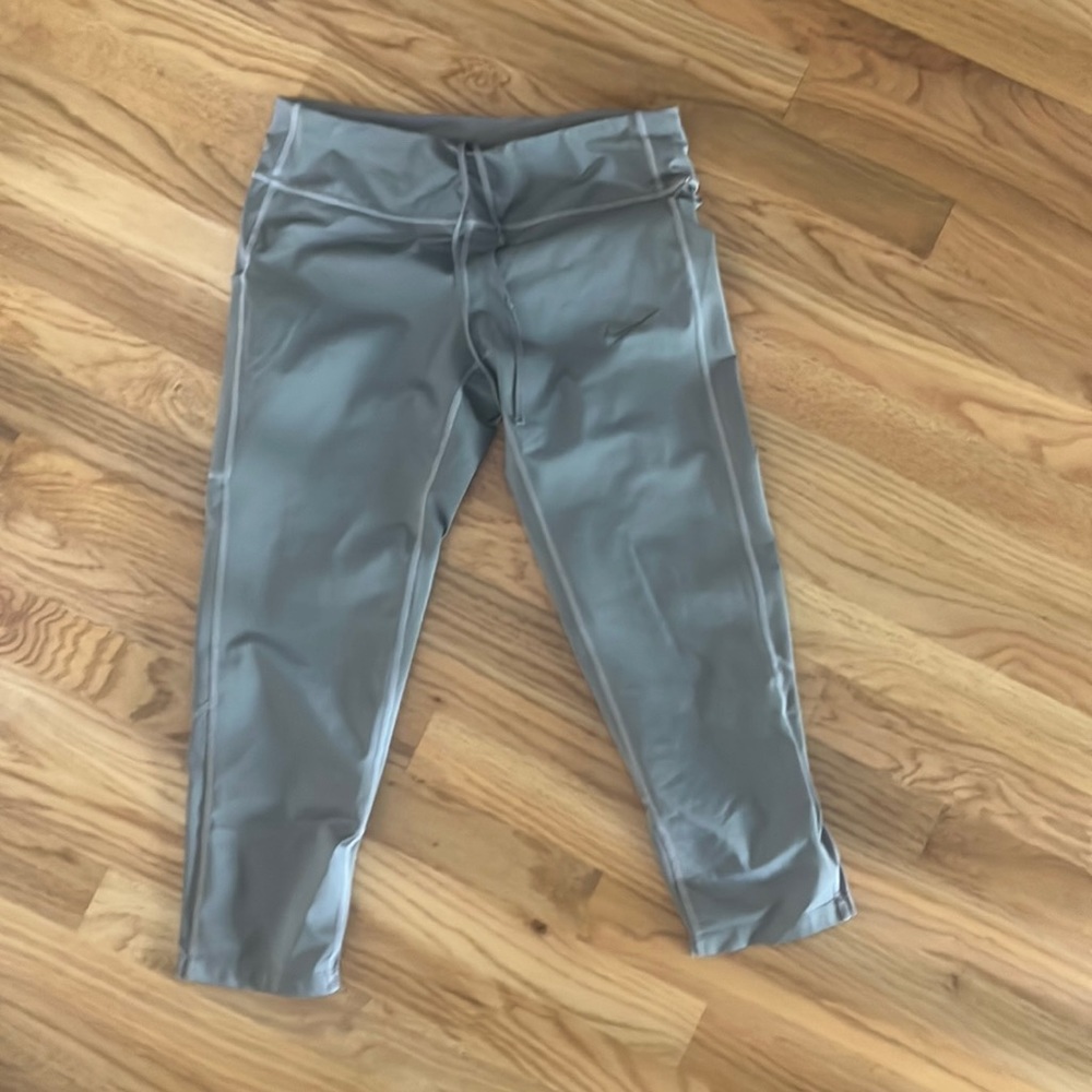 Grey leggings